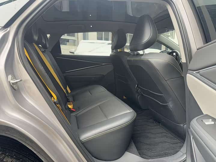 Фото 9 - Toyota bZ5