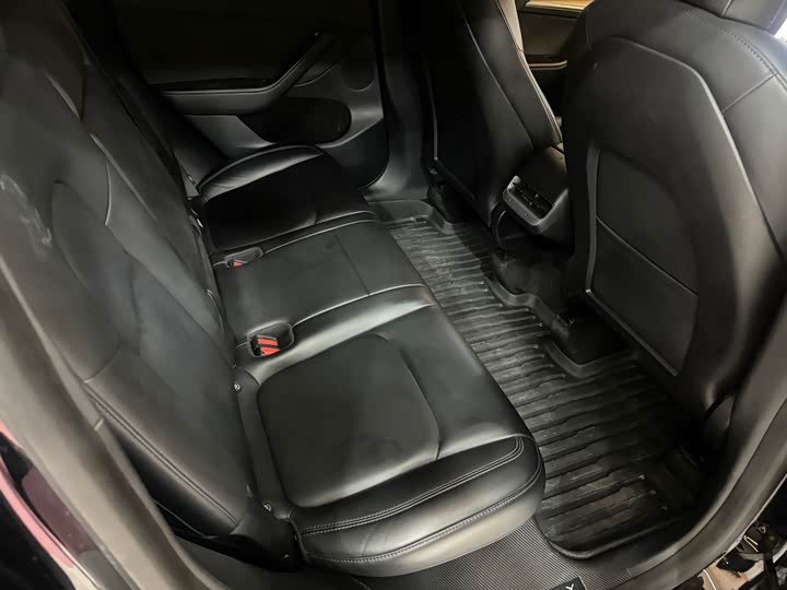 Фото 9 - Tesla Model Y