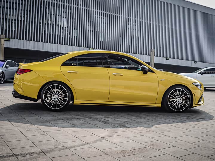Фото 9 - Mercedes-Benz CLA-Class AMG