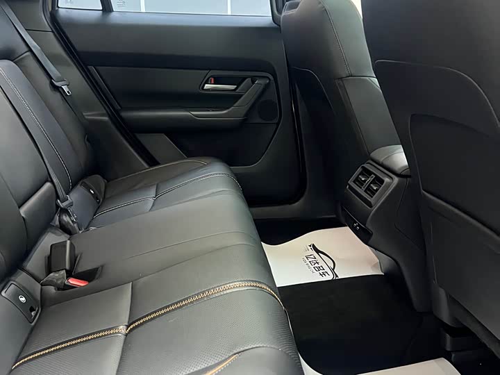 Фото 9 - Mazda CX-50