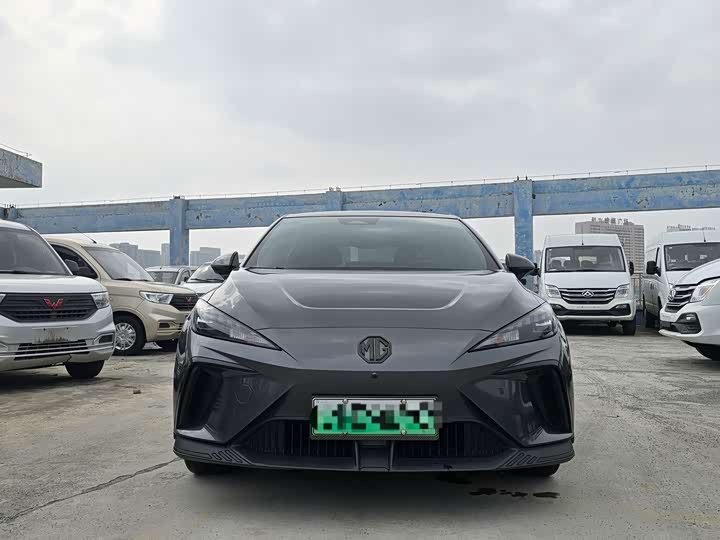 Фото 2 - MG Motor 4 EV