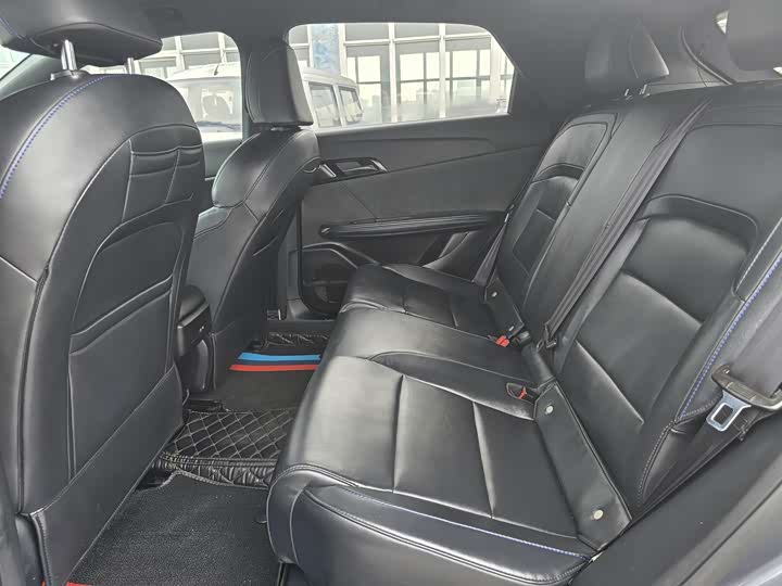 Фото 8 - MG Motor 4 EV