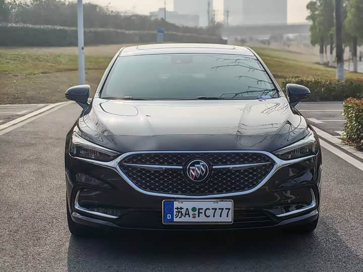 Фото 2 - Buick LaCrosse