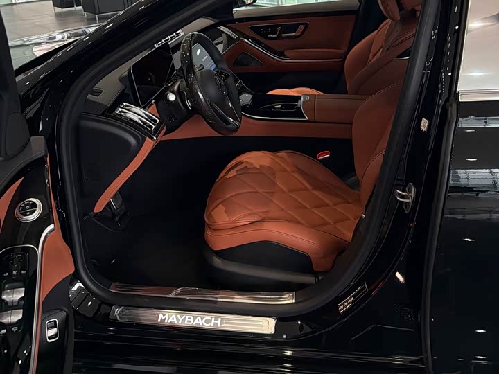 Фото 6 - Mercedes-Benz Maybach S-Class