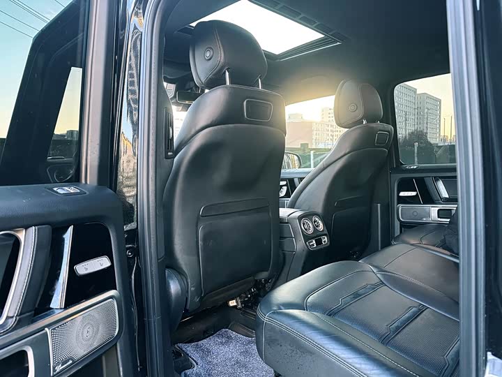 Фото 9 - Mercedes-Benz G-Class AMG