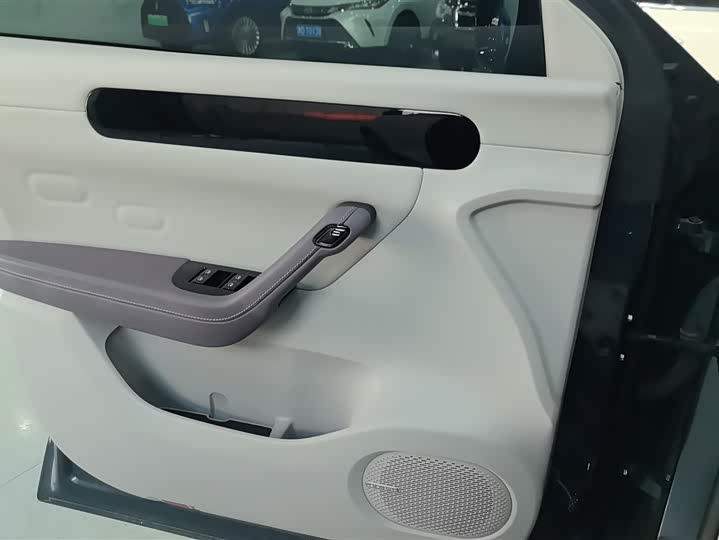 Photo 7 - Leapmotor C11