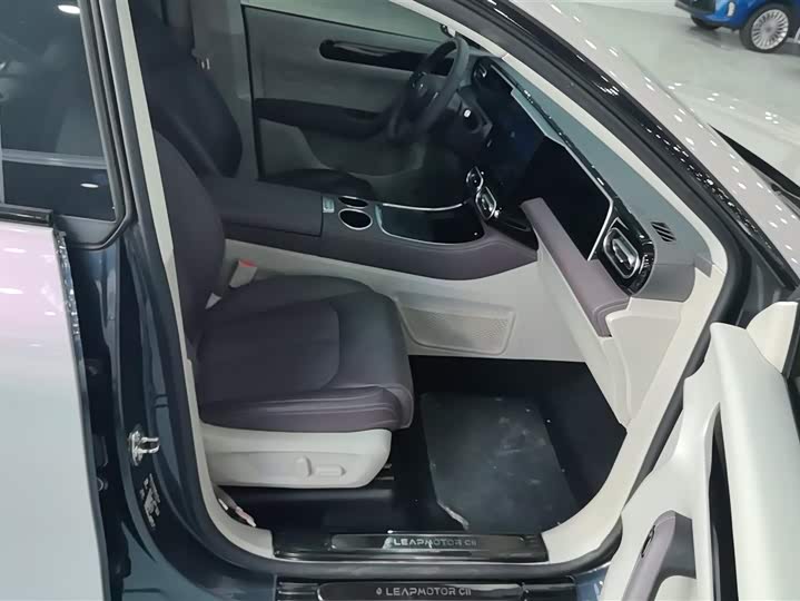 Photo 8 - Leapmotor C11