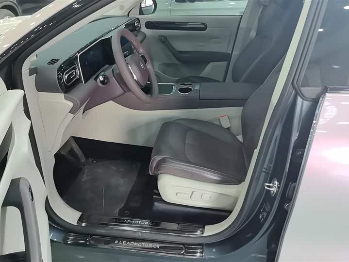 Photo 9 - Leapmotor C11