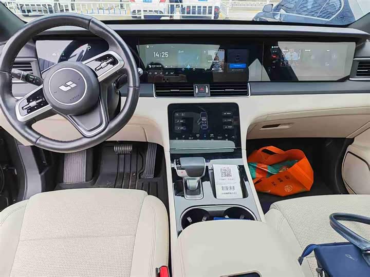 Фото 6 - LiXiang One