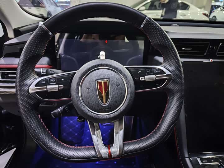 Фото 5 - Hongqi H6