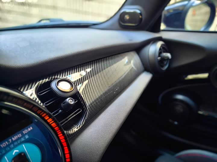 Photo 3 - Mini Mini JCW