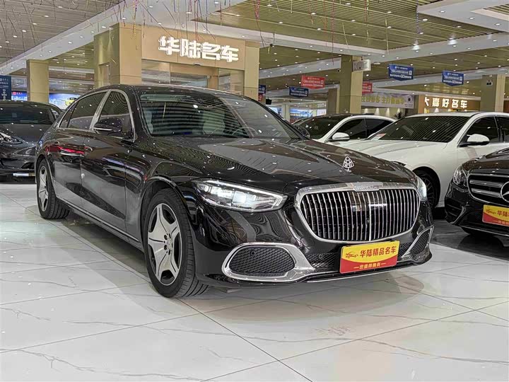 Фото 3 - Mercedes-Benz Maybach S-Class