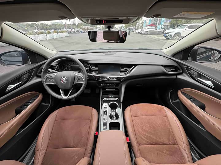 Фото 9 - Buick Regal