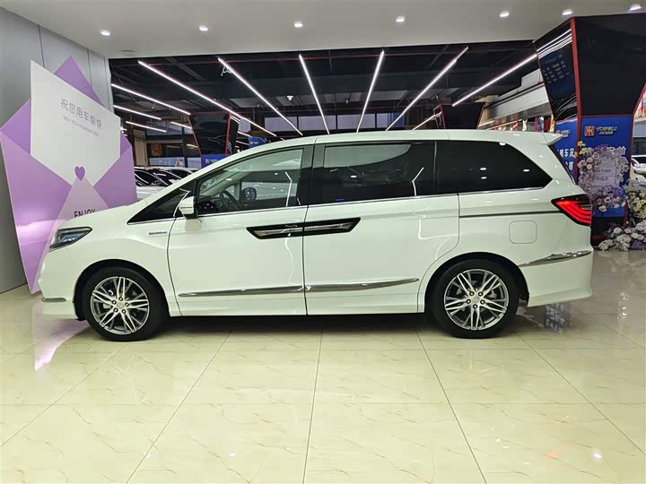 Фото 7 - Honda Elysion