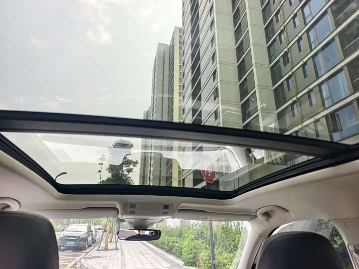 Фото 8 - Volkswagen Tayron