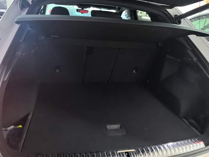 Фото 4 - Audi Q3