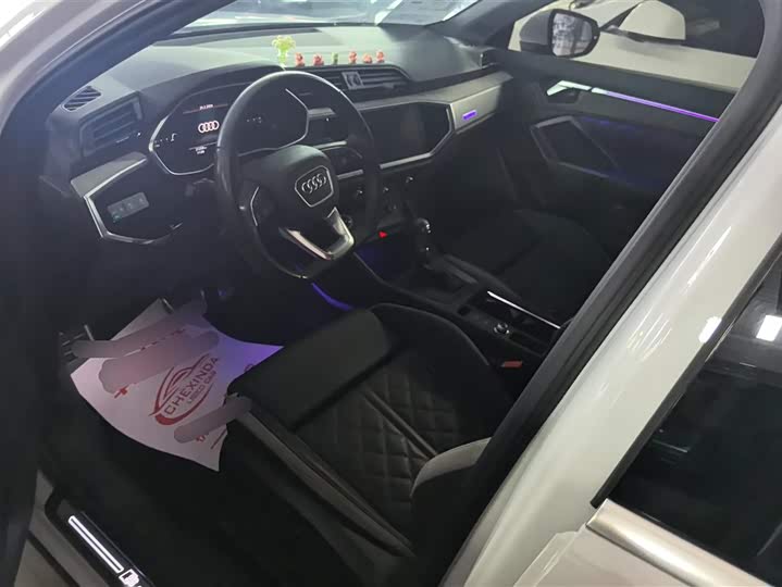 Фото 9 - Audi Q3