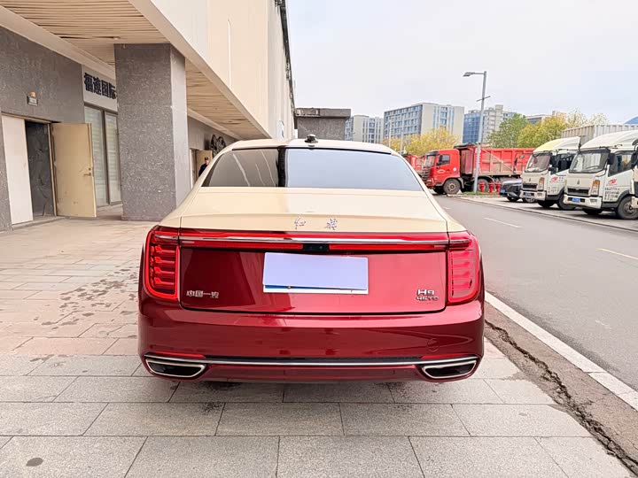 Фото 7 - Hongqi H9