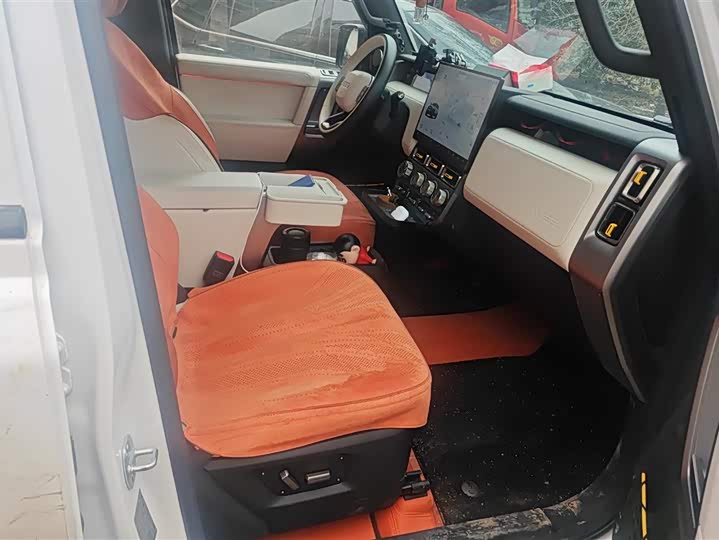 Фото 8 - Chery iCar V23