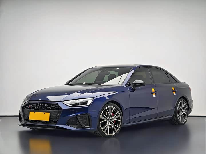 Фото 1 - Audi S4