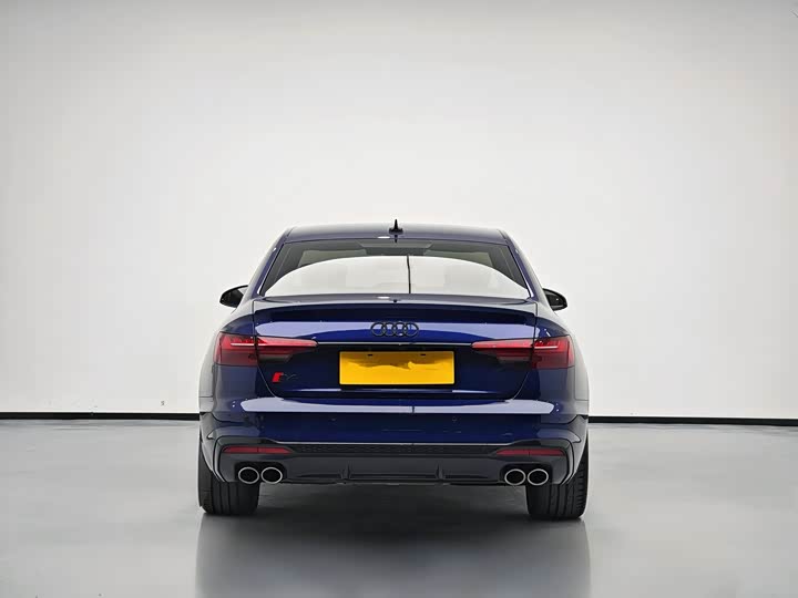 Фото 4 - Audi S4