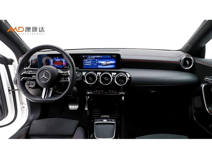 Фото 5 - Mercedes-Benz CLA-Class