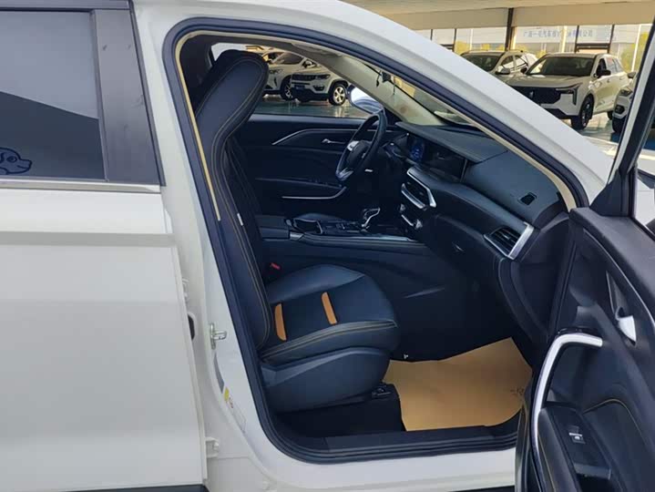 Фото 8 - Bestune T77