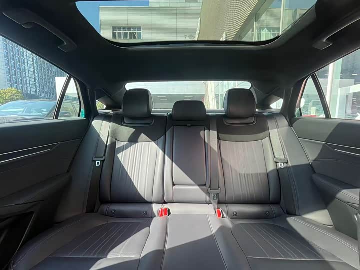 Photo 9 - Ford Mondeo