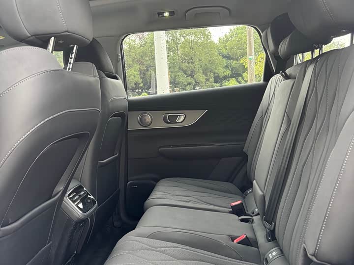 Фото 9 - Chery Tiggo 8 Plus