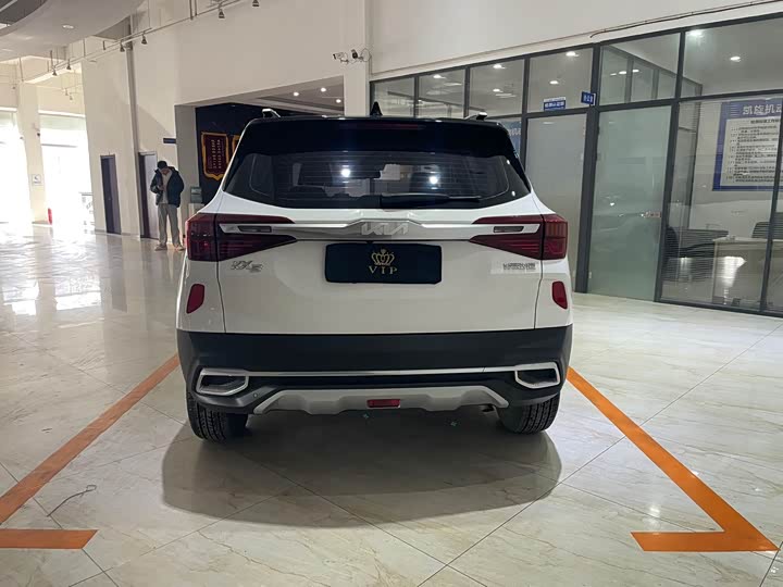 Фото 5 - Kia KX3