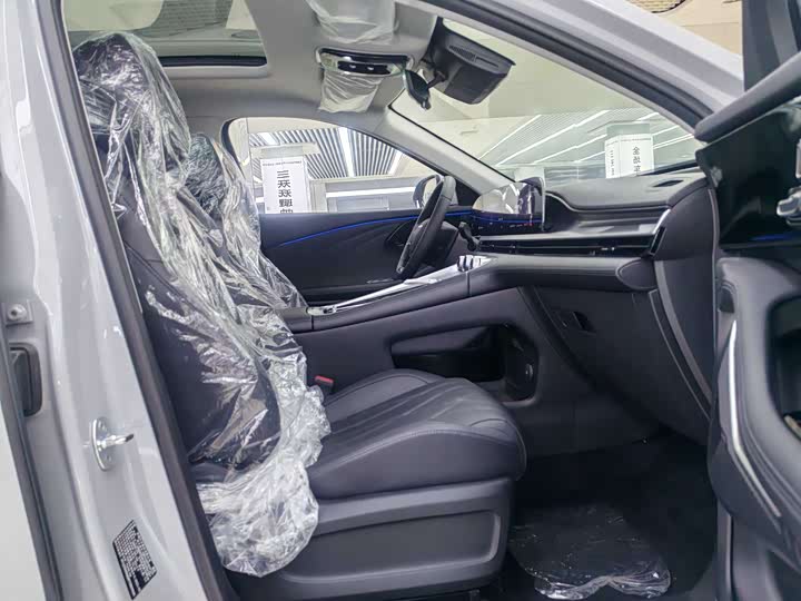 Фото 6 - Exeed RX C-DM Hybrid