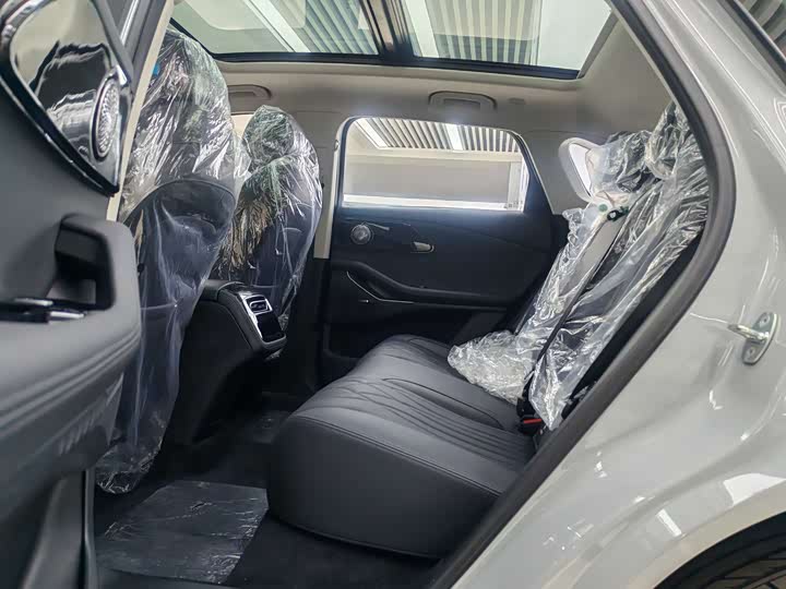 Фото 7 - Exeed RX C-DM Hybrid