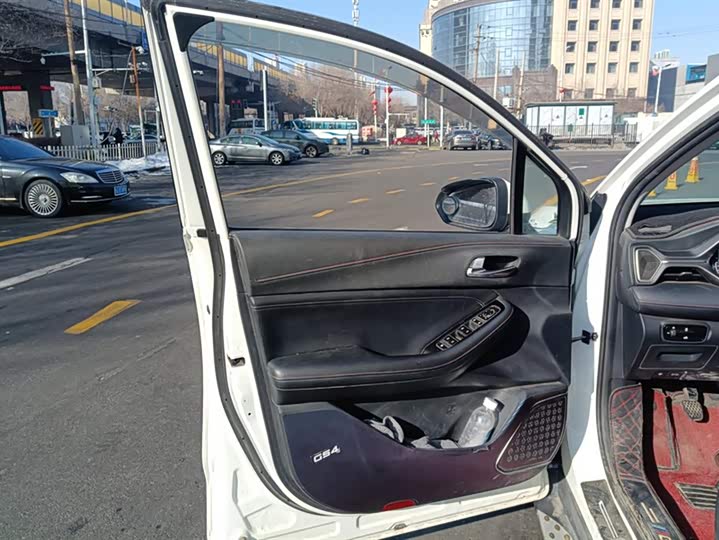 Фото 7 - GAC Trumpchi GS4