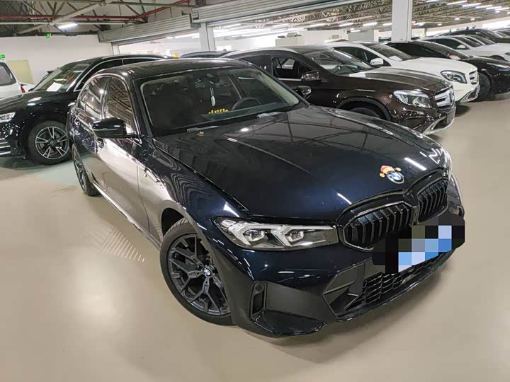 Photo 3 - BMW 3 Series