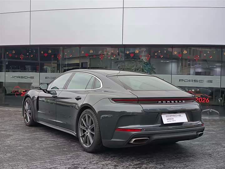 Фото 7 - Porsche Panamera
