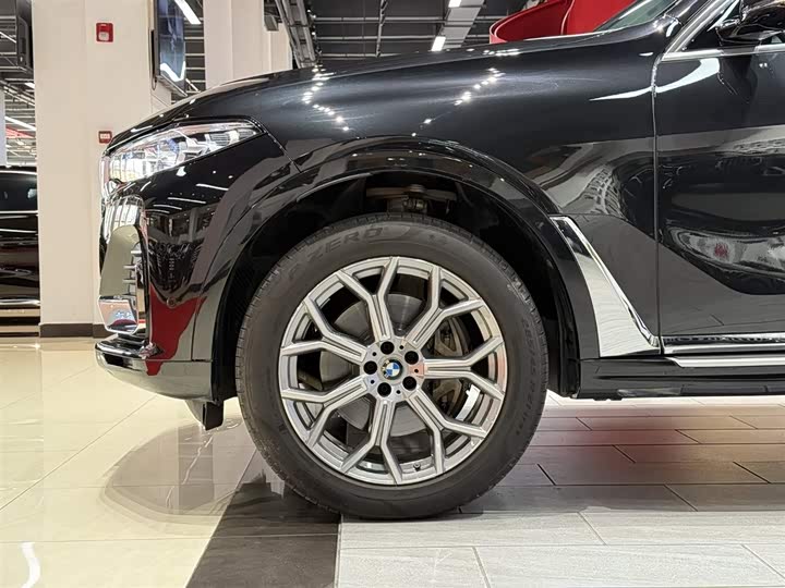 Фото 6 - BMW X7
