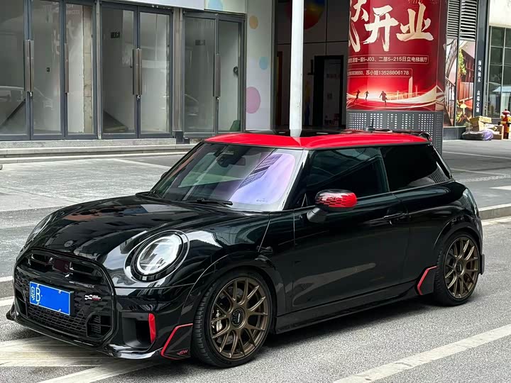 Фото 1 - Mini Mini JCW