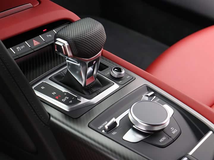 Фото 8 - Audi R8