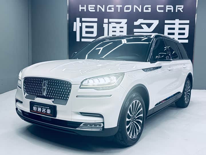 Фото 1 - Lincoln Aviator