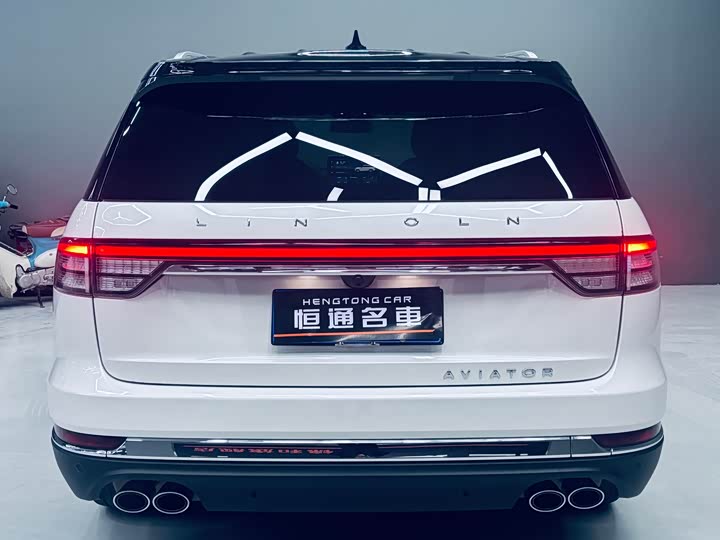 Фото 4 - Lincoln Aviator