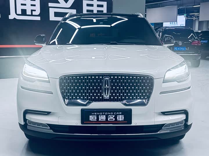 Фото 7 - Lincoln Aviator