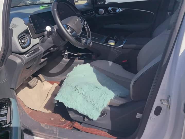 Фото 9 - GAC Aion V