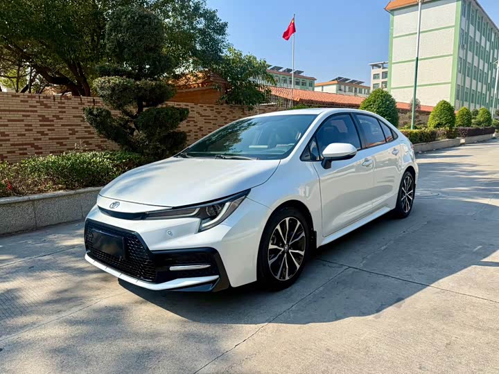 Photo 1 - Toyota Levin