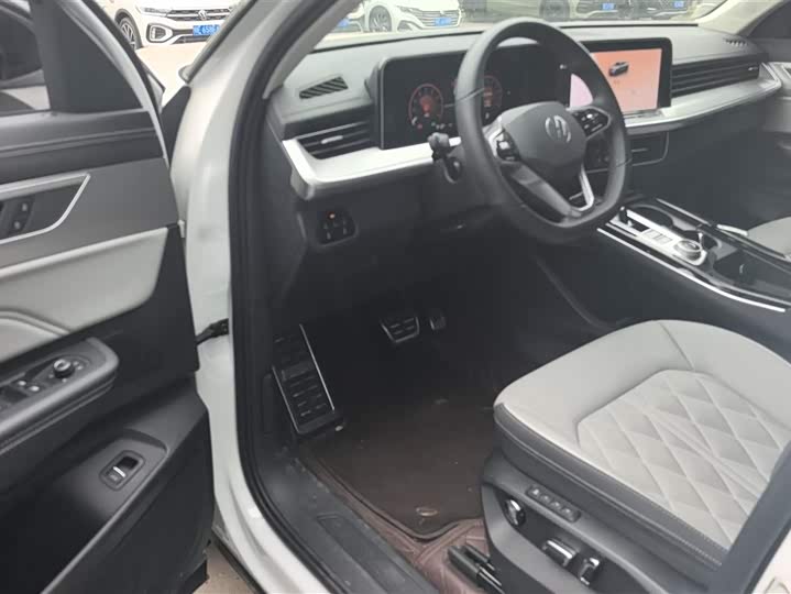 Фото 9 - Volkswagen Tavendor