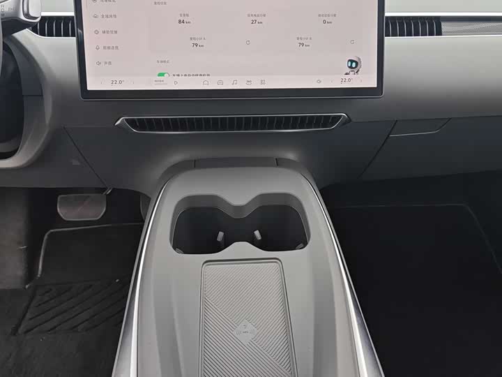 Фото 8 - XPeng Mona M03