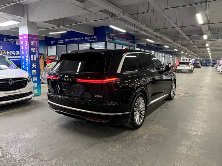 Фото 6 - Nio Onvo L90