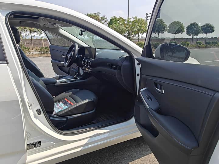 Photo 7 - Nissan Sylphy