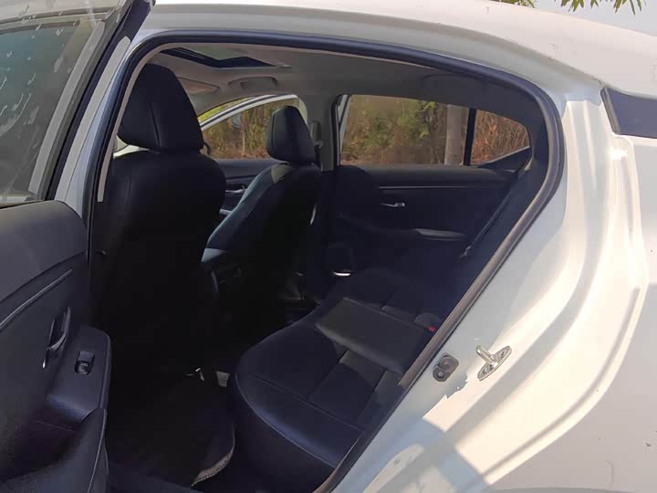 Photo 8 - Nissan Sylphy