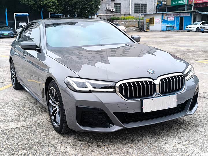 Фото 3 - BMW 5 Series