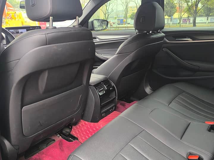 Фото 5 - BMW 5 Series